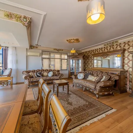 Lovely Flat With Sea View Near In Muratpasa Apartment
